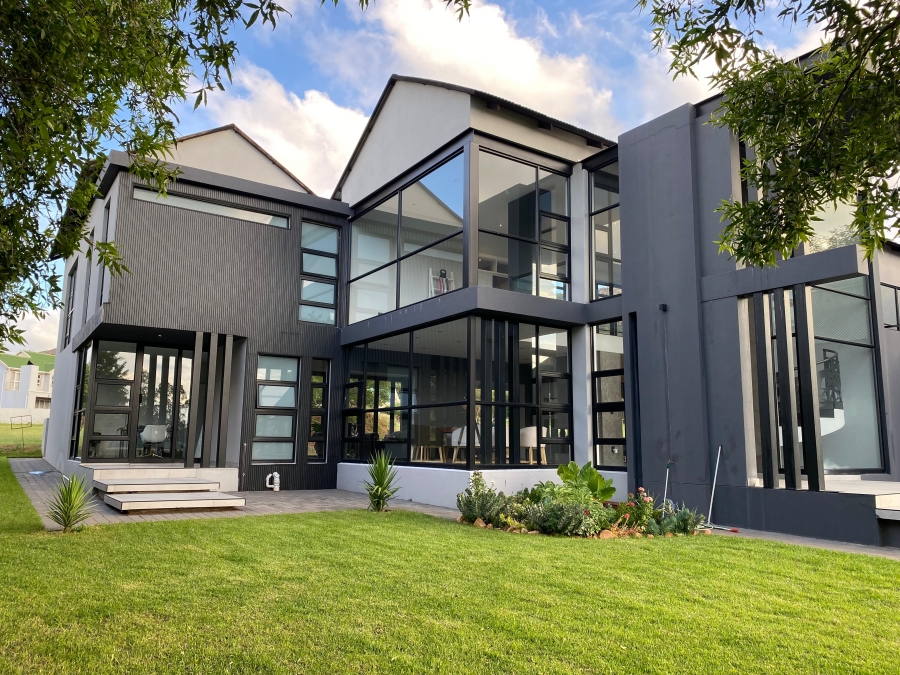 5 Bedroom Property for Sale in Wigwam North West